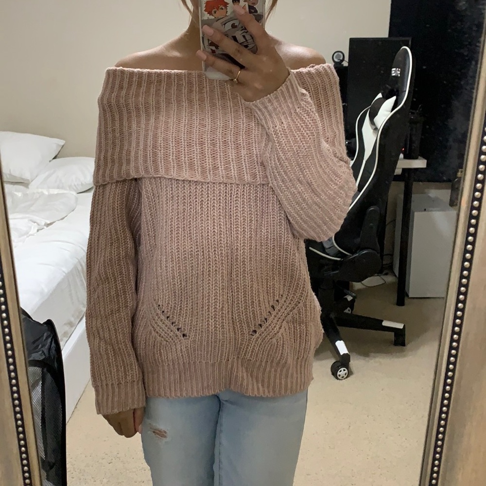 pink sweater